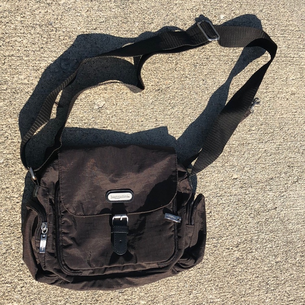 Baggallini purse